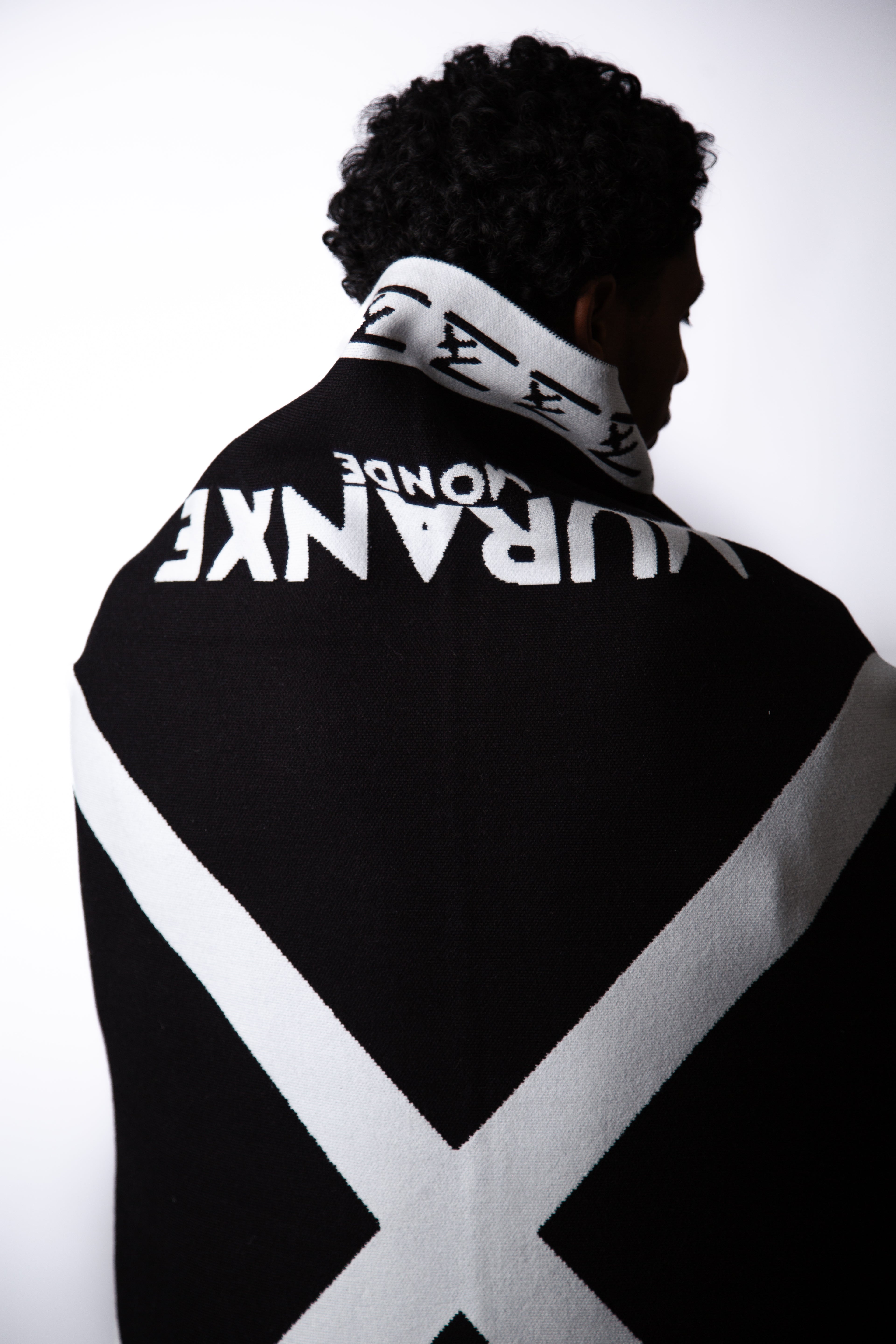 Couverture la-marque